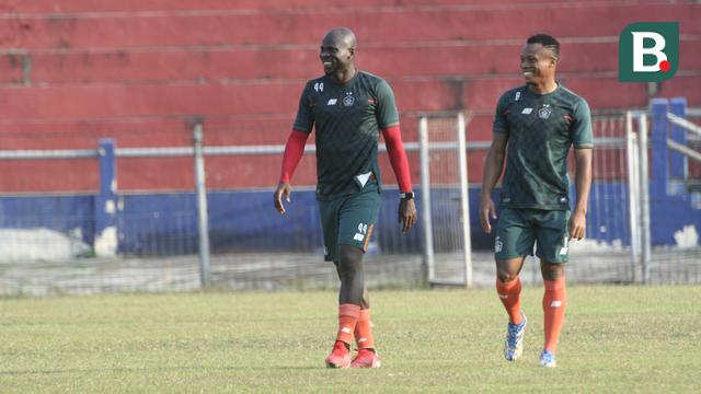 OK Jhon dan Sackie Teah Doe