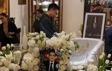 Usai Sidang Putusan Cerai, Baim Wong Langsung Melayat ke Rumah Duka Hotma Sitompul