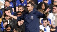 Ekspresi pelatih Chelsea, Frank Lampard, saat melawan Brighton and Hove Albion pada pekan ke-31 Premier League 2022/2023, di Stadion Stamford Bridge, Sabtu (15/4/2023). Chelsea menelan kekalahan ketiga beruntun di bawah asuhan Frank Lampard. (AP Photo/Kirsty Wigglesworth)