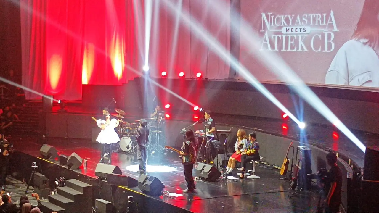 Nicky Astria Meets Atiek CB