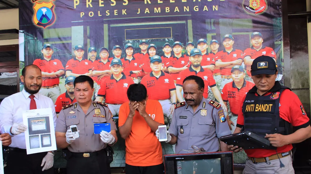 Berbekal Foto Wanita Cantik, Pria Surabaya Raup Rp 50 Juta