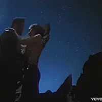 Ada apa antara The Weeknd dan Kiko Mizuhara, model yang disebut dekat dengan G-Dragon?