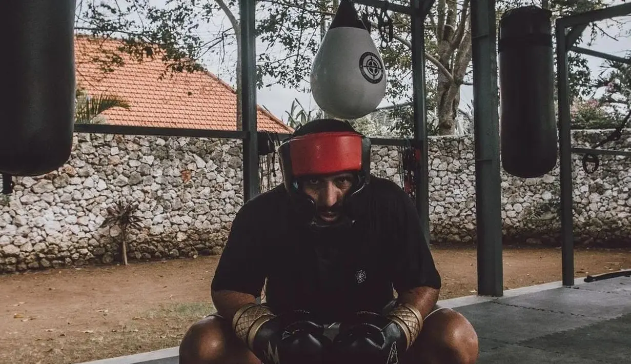 Seperti inilah potret terbaru Gaston, makin tampan dan tetap rajin olahraga [instagram/gastoncastano32]