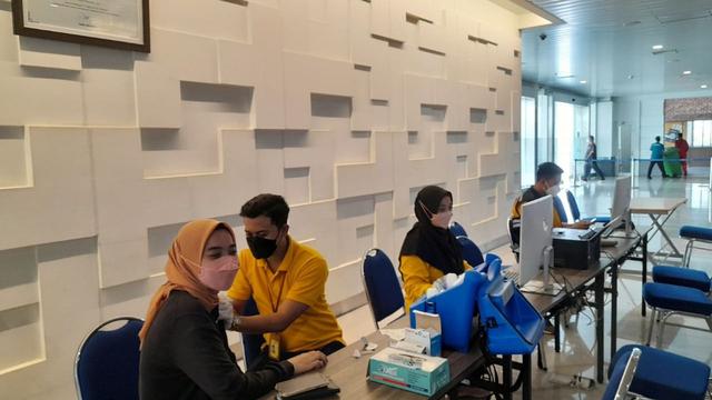 PT Angkasa Pura I mengoperasikan pos vaksinasi di 15 bandara yang dikelola. (Dok AP I)