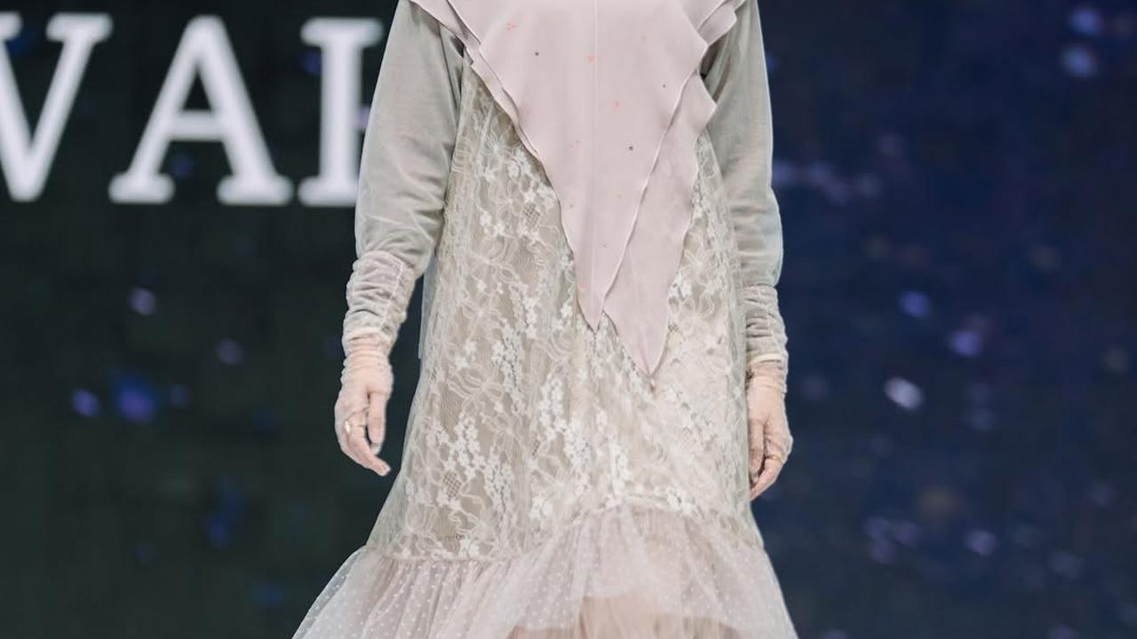 Cantik Berhijab, Ini 7 Potret Kimberly Ryder Ikut Kajian Bareng Para Sahabat