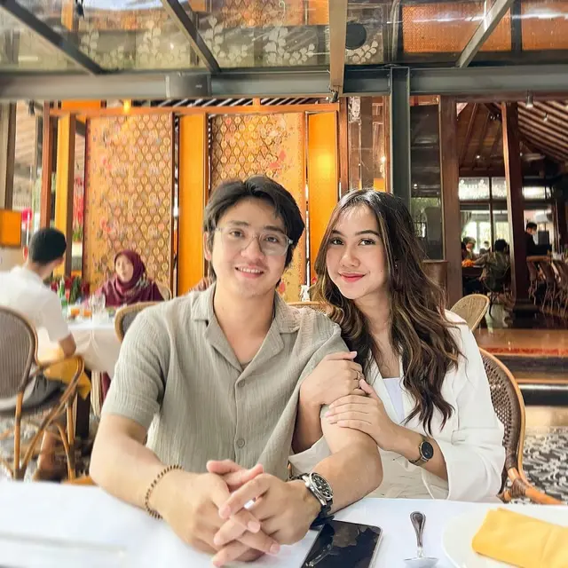 Arbani Yasiz dan Raissa Ramadhani (Foto: Instagram/@raissarmdhn)