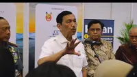 Menteri Koordinator Bidang Kemaritiman dan Investasi Luhut Binsar Panjaitan menghadiri Marine Spatial Planning and Expo Service 2023, di Pullman Central Park, Jakarta, Selasa (19/9/2023). Menko Luhut angkat bicara soal Rempang. (Tira/Liputan6.com)