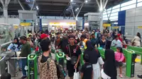 Tersibuk, Stasiun Cikarang Tampung 347 Ribu Orang di Libur Nataru