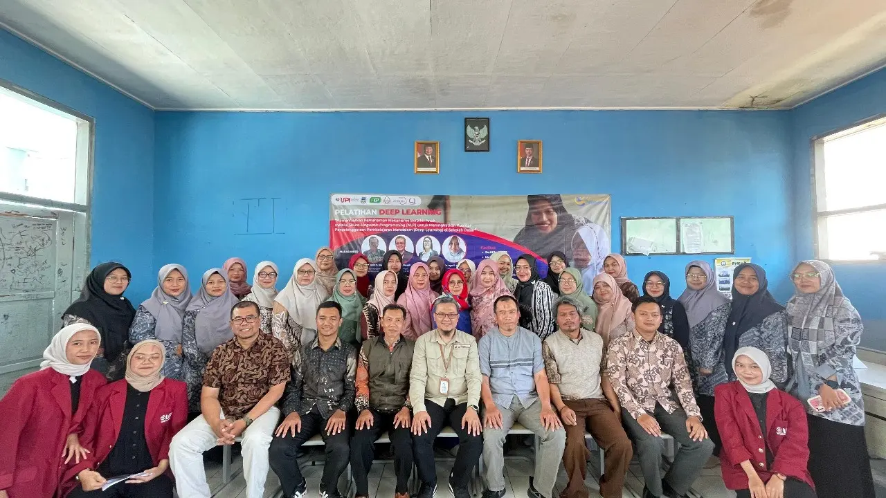Kegiatan ini menitikberatkan pada pemahaman mekanisme berpikir anak melalui pendekatan Neuro-Linguistic Programming (NLP) guna mendorong penerapan deep learning di sekolah dasar.