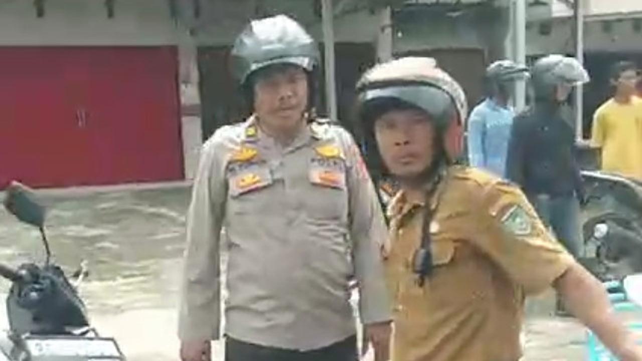 Sudah Melaju Lambat, Pemotor Heran Malah Ditabrak dan Ditendang Ipda MY