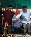 Kabar duka datang dari keluarga presenter Muhammad Farhan, putra sulungnya yang bernama Muhammad Ridzky Khalid alias Kiki meninggal dunia pada Minggu (20/12/2015) di usia 16 tahun. (Deki Prayoga/Bintang.com)
