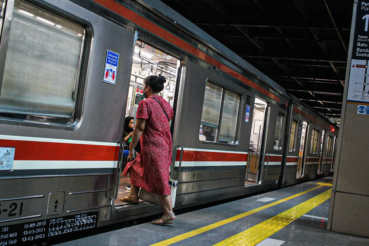 Stasiun BNI City Uji Coba Pelayanan Naik Turun Penumpang KRL