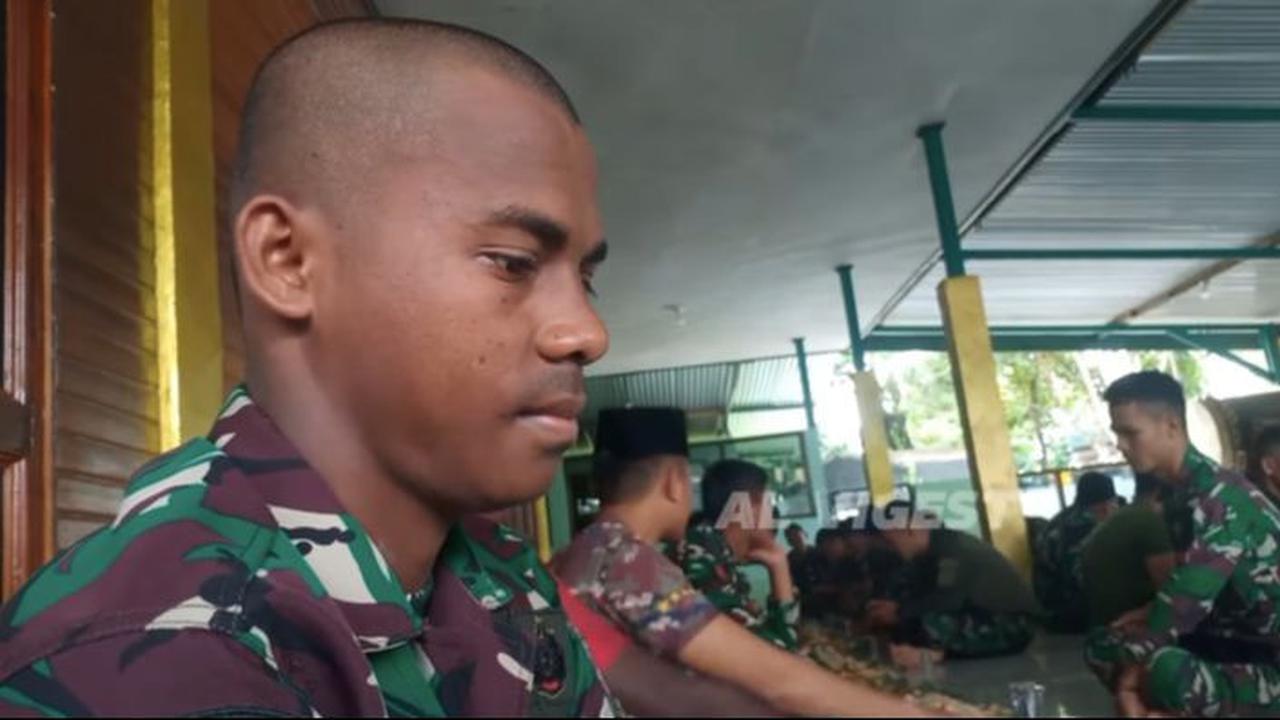 Baru 4 Hari di Batalyon, Prada Emil dari Ambon Baru Pertama Kali Makan Nasi Liwet 'Di Ambon Tidak ada