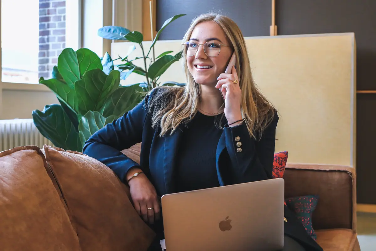 Ilustrasi wanita karier (Foto:Magnet.me/Unsplash)