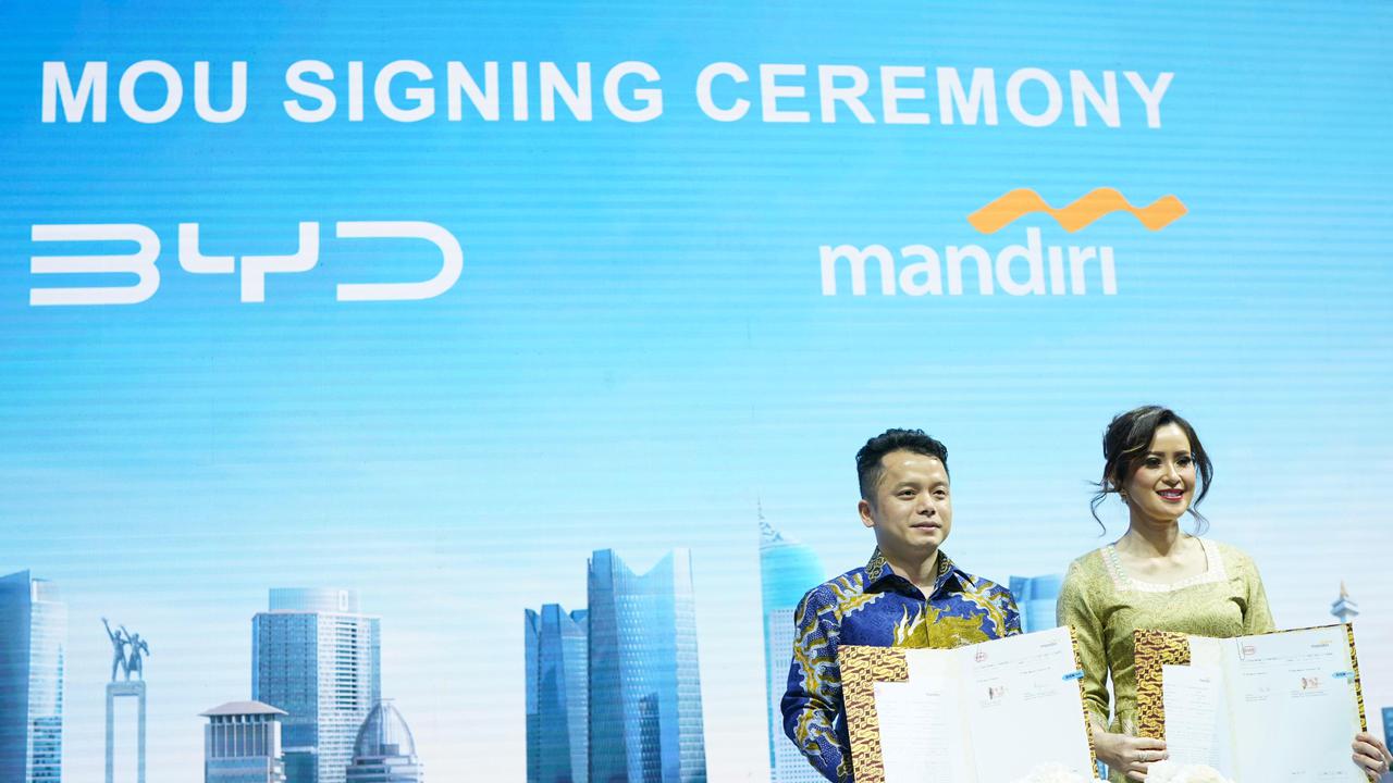 Jalin Kerja Sama dengan BYD, Bank Mandiri Tegaskan Komitmen Dukung Perluasan Ekosistem Kendaraan Listrik di Indonesia