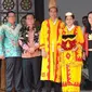 Silangit membludak karena Karnaval Kemerdekaan Pesona Danau Toba (KKPDT 2016) yang dihadiri Presiden Jokowi dan 9 Menteri lainnya.