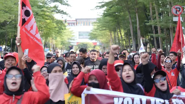 Melihat Aksi May Day di Makassar: Buruh Turun ke Jalan, Pemkot Pilih Ruang Dialog