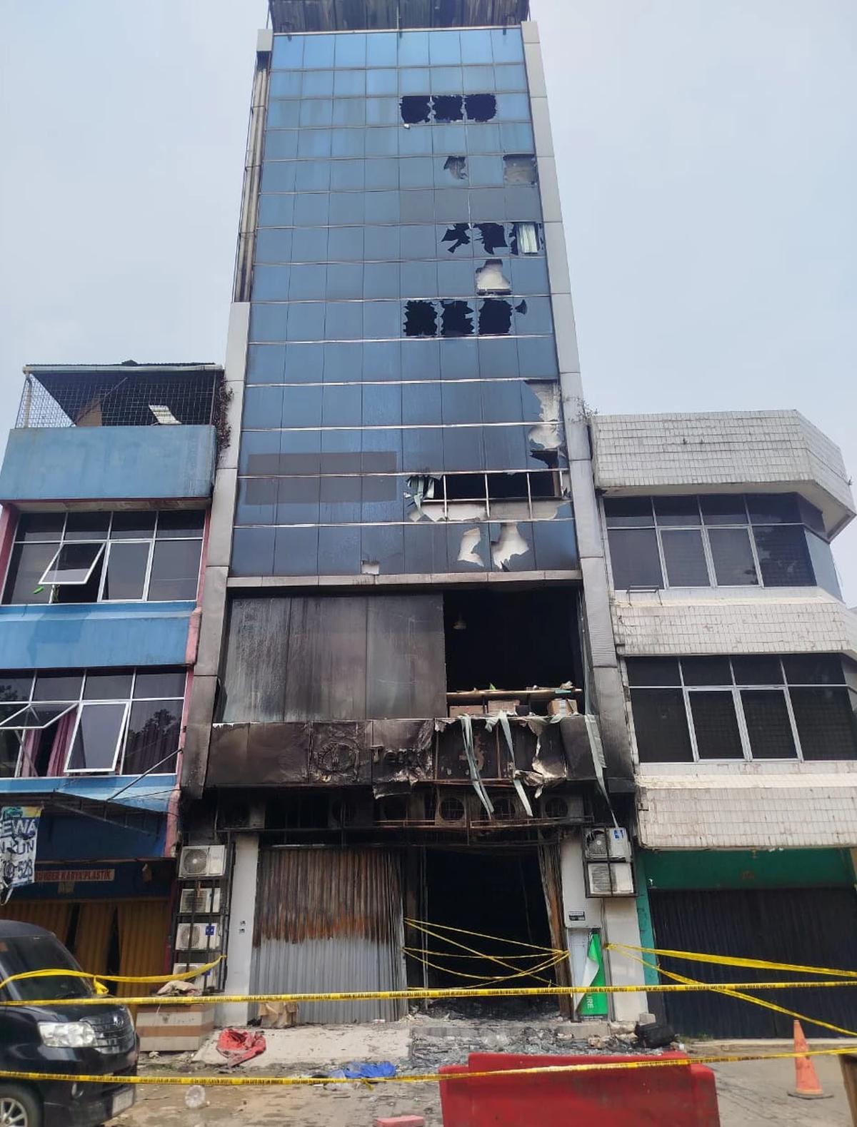 Gedung terra drone kebakaran