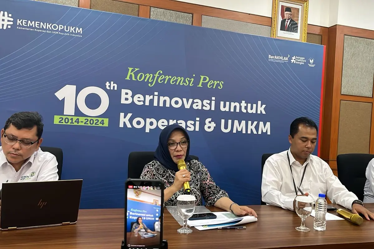 Deputi Bidang Kewirausahaan Kementerian Koperasi dan UKM, Siti Azizah