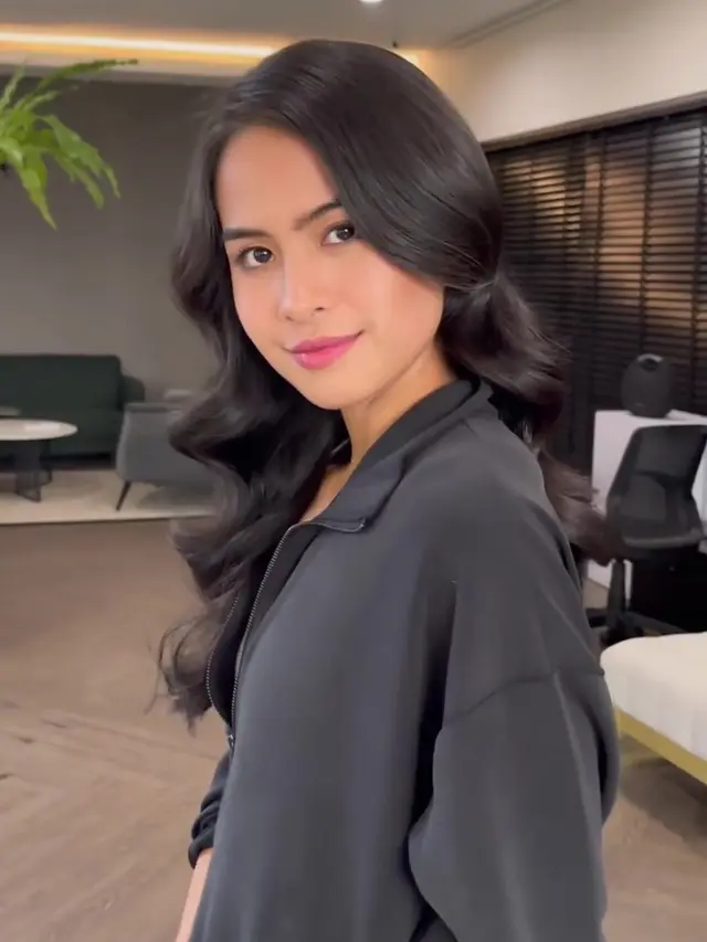 Maudy Ayunda (Instagram @kieferlippens)