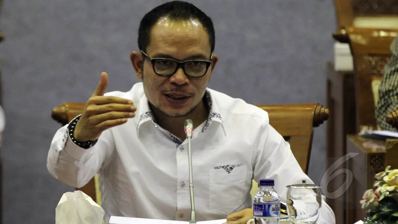 Menakertrans Raker dengan Komisi IX