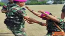 Citizen6, Surabaya: Pasukan Elit TNI AL bertambah 30 orang setelah mengikuti Diktaifib Angkatan ke - 38 di Lapangan Apel Kodikmar Gunungsari, Surabaya, Kamis (14/6). (Pengirim: Mayor Laut (KH) Rohman Arif).