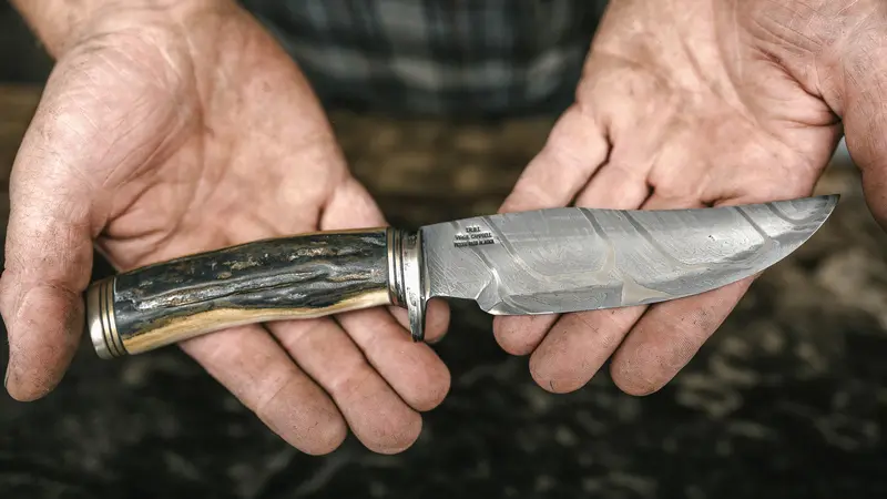 Ilustrasi senjata tradisional, pisau