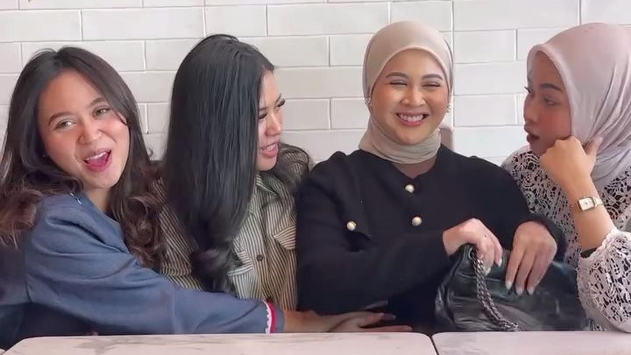Reaksi Sahabat Saat Diberitahu Kesha Ratuliu Hamil Anak Ketiga, Semua Kaget dari Syifa Hadju - Aurel Hermansyah