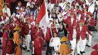 Kontingen Indonesia saat pembukaan Asian Para Games di SUGBK, Jakarta, Sabtu (06/10/2018). Pembukaan dimeriahkan para penyandang disabilitas. (Bola.com/M Iqbal Ichsan)