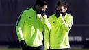 Lionel Messi dan Luis Suarez (EPA/Alberto Estevez)