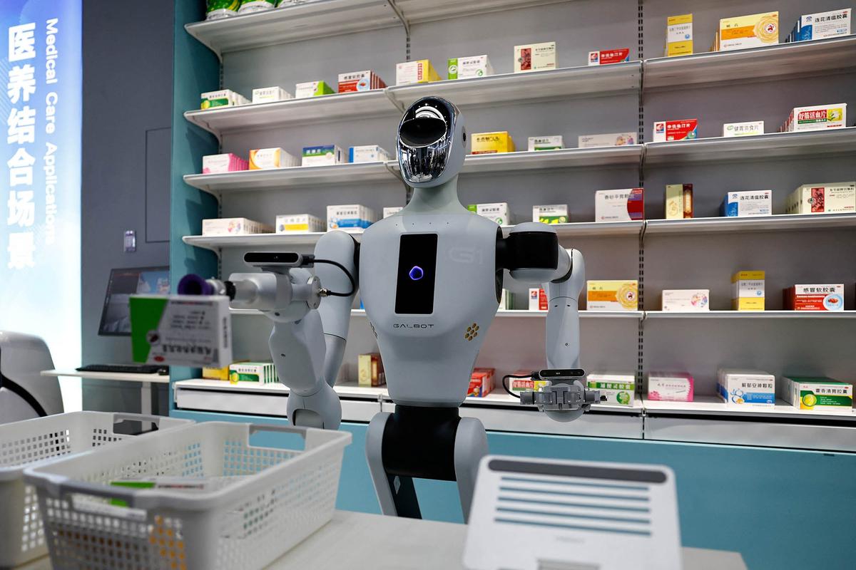FOTO: Canggihnya Robot Robot Humanoid di Kawasan Industri Robotika Beijing