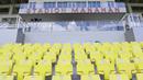 Pencahayaan Stadion Manahan menggunakan lampu LED berkekuatan tinggi dengan sistem penerangan field of play (FOP) 1.500 Lux dan akan dioptimalkan sebesar 2.400 Lux. (Bola.com/M Iqbal Ichsan)