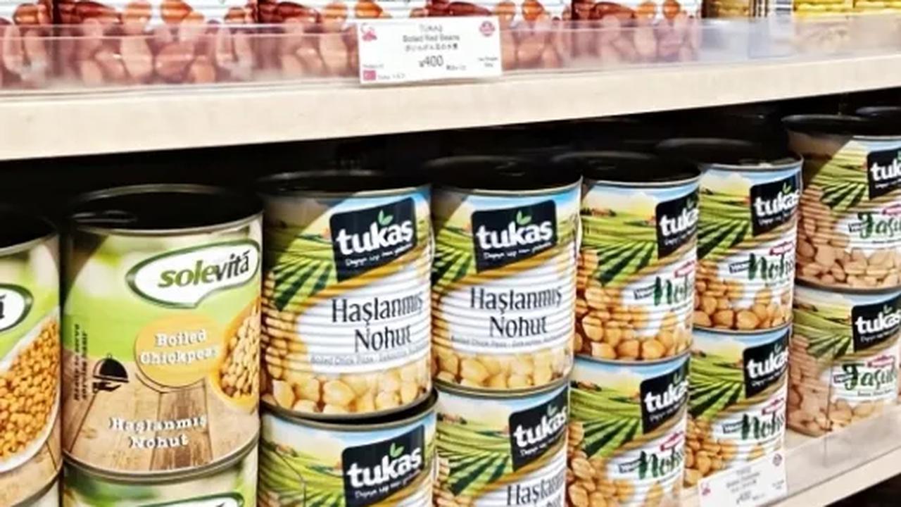 10. Halal Market adalah toserba yang menjual bahan makanan segar dan instan halal dari berbagai negara. Produk-produk Indonesia juga banyak yang dijual di sini.