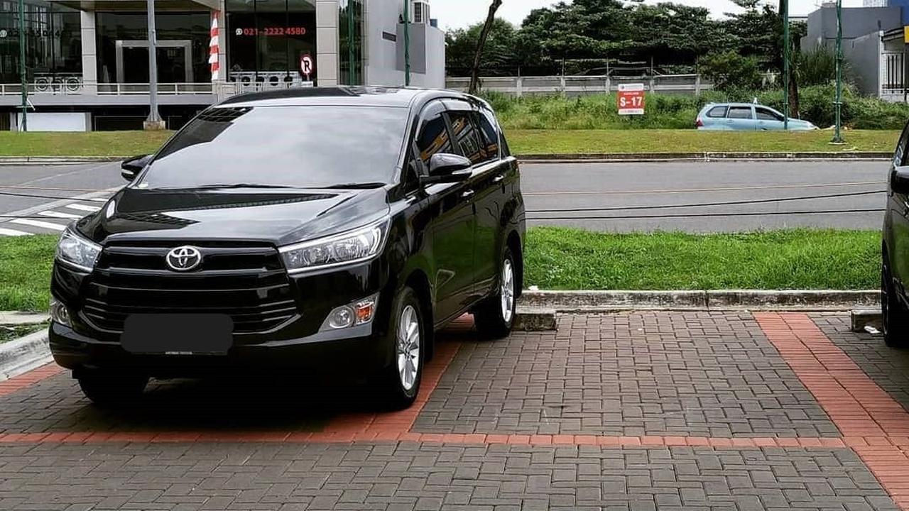 Hindari parkir di daerah yang sepi