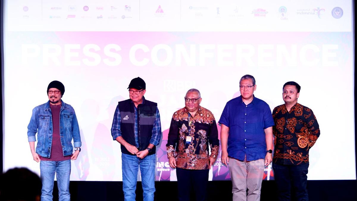 Dewa Budjana dan Andy F Noya Bahas Jazz Gunung 2025, Musik Jaz Kini Membuka Diri Plus Lebih Inklusif