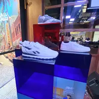 Reebok Gandeng Winky Wiryawan untuk Kampanye Waktu Berlalu, Reebok Selalu. [Anisha/Fimela]