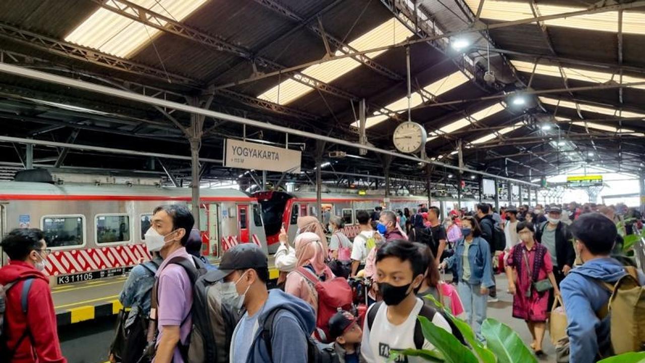 KAI Perkuat Mobilitas Aglomerasi Jawa Tengah: Layanan Kereta Api Jadi Pilihan Utama Masyarakat