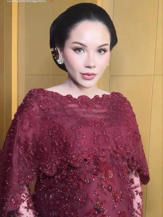 HPL Semakin Dekat, Dua Gaya Bumil Elegan di Akad Nikah dan Resepsi El Rumi-Syifa Hadju