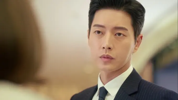 [Bintang] Park Hae Jin Siap Curi Hati Lee Cho Hee di Seven First Kisses