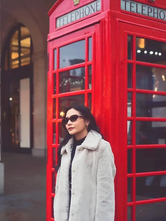 Potret Seru Prilly Latuconsina Keliling London