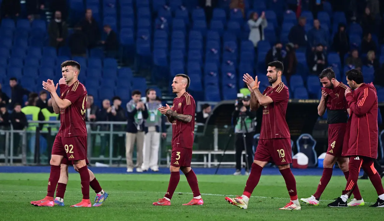 Sementara, AS Roma bertahan di peringkat ke-7. (Tiziana FABI/AFP)