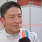 Ted Kravitz dari Skysport TV di Sirkuit Catalunya, Barcelona, Spanyol pekan lalu yang mengerjai Rio Haryanto.