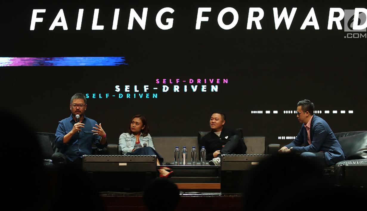 CEO KapanLagi Youniverse Steve Christian menjadi pembicara dalam Talk Show Failing Forward di Jakarta, Sabtu (27/10). Dalam kesempatan tersebut, Steve Christian berbagi kisah suksesnya dalam membangun KapanLagi Youniverse. (Merdeka.com/Imam Buhori)