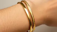 9 Rekomendasi Gelang 8 Gram Emas 24 Karat Model Bangle untuk Penampilan Elegan, Jadi Incaran di 2025