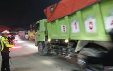 3 Jam Lumpuh Total! Aksi Protes Truk Tambang Blokade Jalan Legok-Parung Panjang, Ini Pemicunya