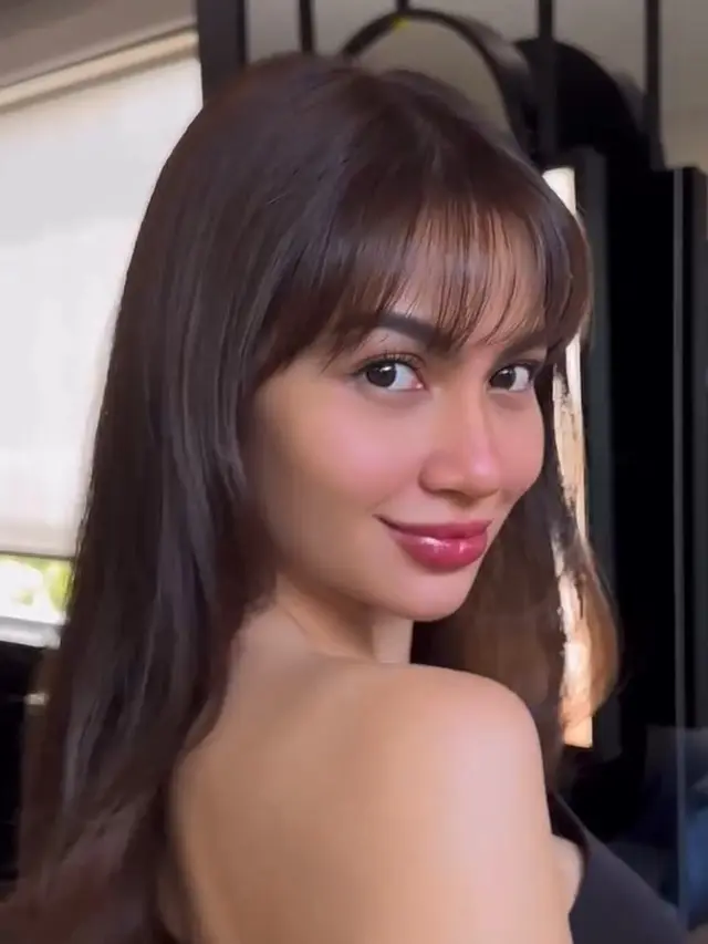 Ariel Tatum dengan rambut baru (Instagram/arieltatum)