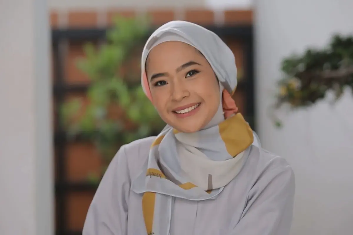 Chic ke Kampus dengan Gaya Hijab Kekinian