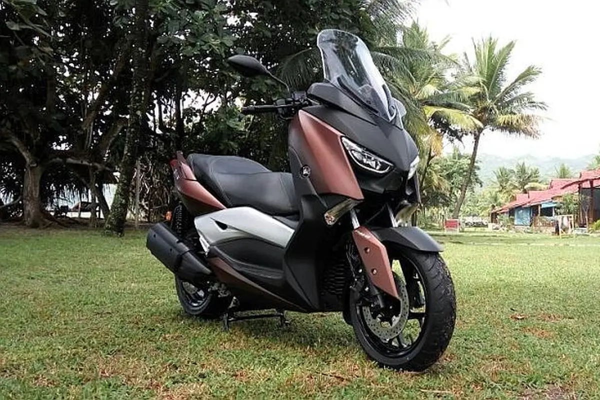 Yamaha XMax