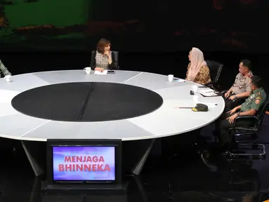 Suasana diskusi dalam acara yang dipandu oleh Najwa Shihab di Jakarta, Rabu (2/11).  Diskusi tersebut bertemakan 'Menjaga Bhinneka'. (Liputan6.com/Faizal Fanani)