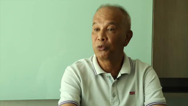 Mantan Pemain Timnas, Sutan Harharah bercerita tentang karier dan pengalamannya saat menghadapi klub-klub top Eropa.